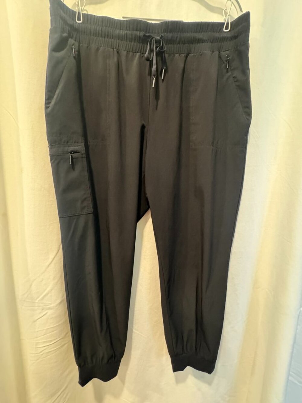 Chico's Zenergy Black Cargo Joggers, Size 3R